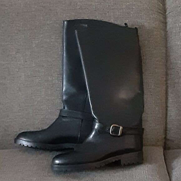 Canada North Boots - Picture 1 of 4